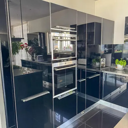 Maison En Saint-Jean-Cap-Ferrat * סנט-ג'אן-קאפ-פראט